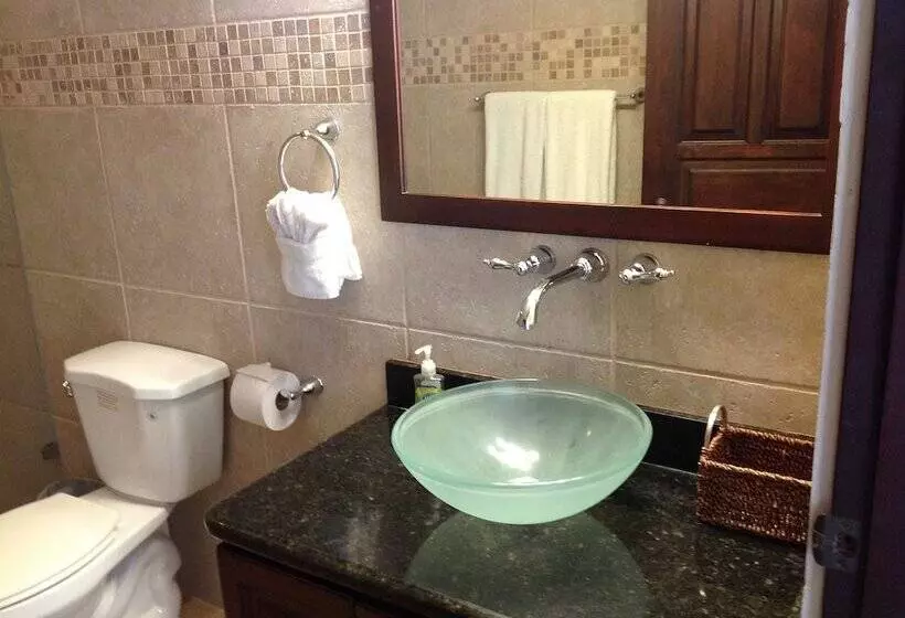 Hotelli Corona Del Mar