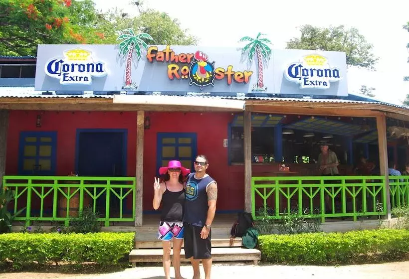 Hotelli Corona Del Mar