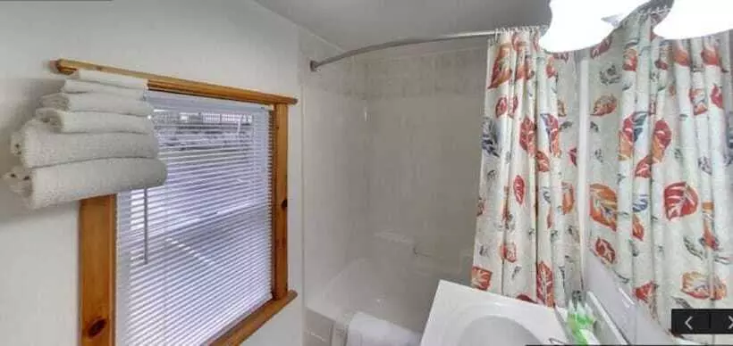 Hotelli Dewar's Inn On The River