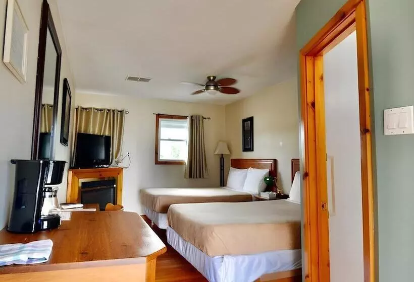 Hotelli Dewar's Inn On The River