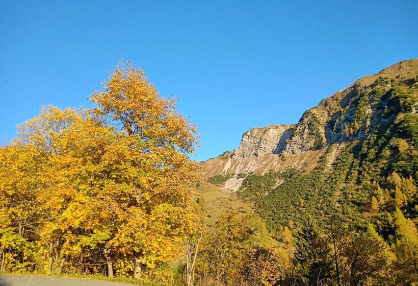 בית מלון כפרי Orobie Alps Resort