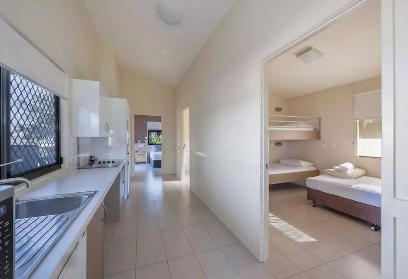 Hotelli Reflections Bonny Hills   Holiday Park