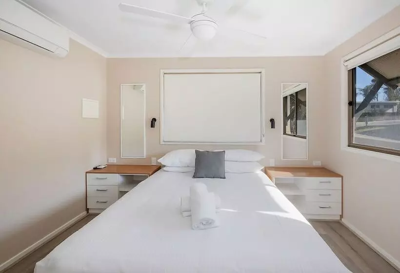 Hotelli Reflections Bonny Hills   Holiday Park