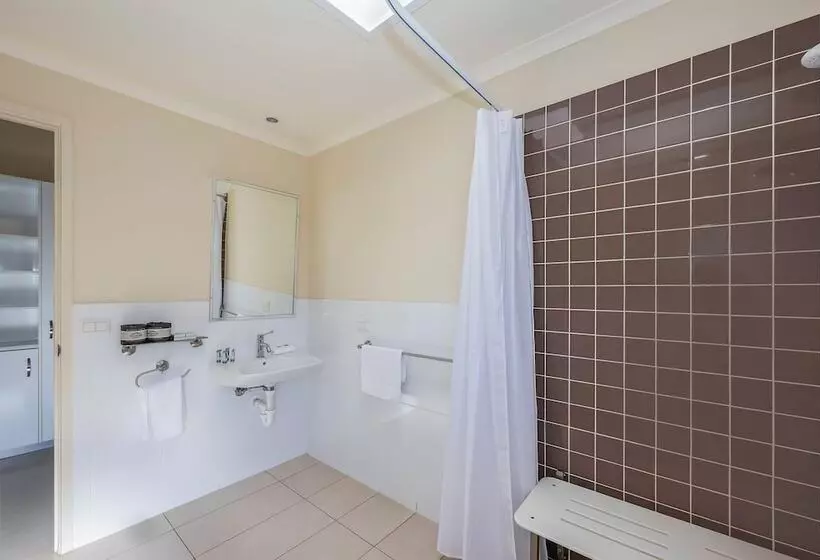 Hotelli Reflections Bonny Hills   Holiday Park