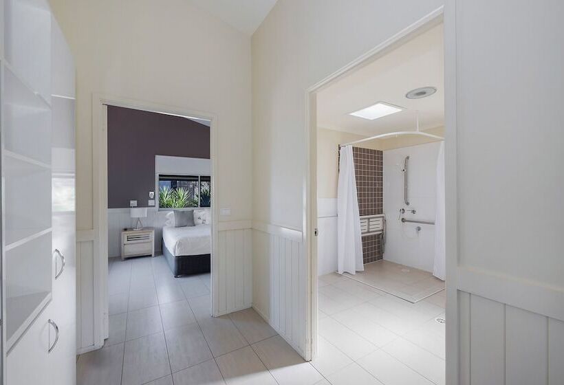 בית מלון כפרי Reflections Bonny Hills   Holiday Park