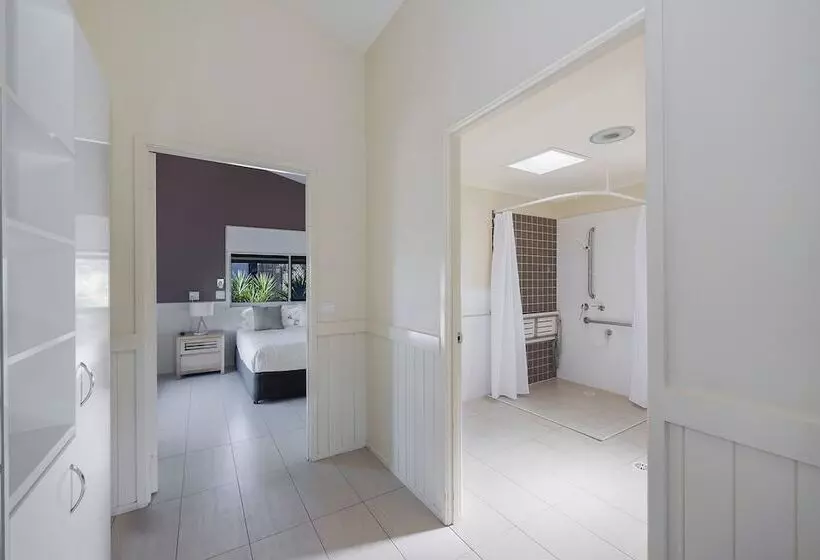 Hotelli Reflections Bonny Hills   Holiday Park