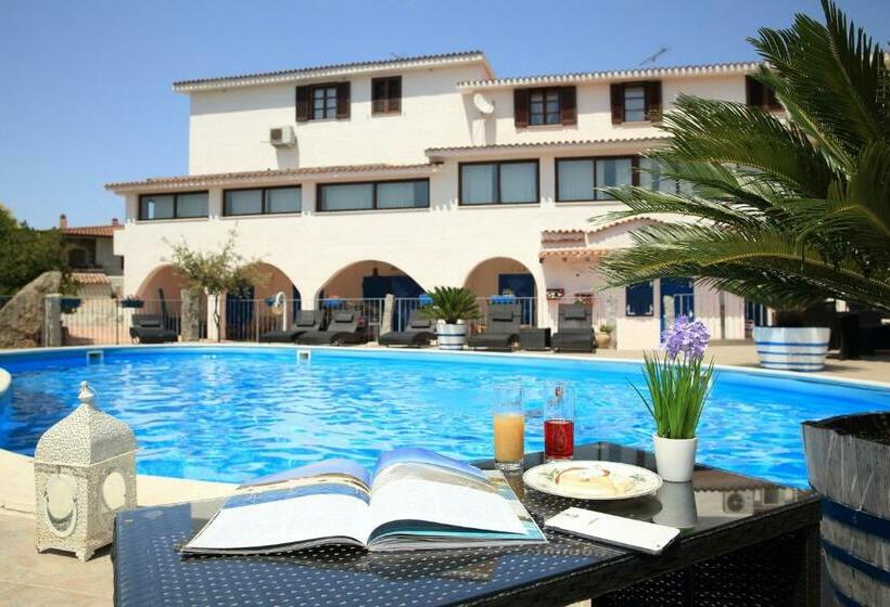 فندق Ristorante S'astore