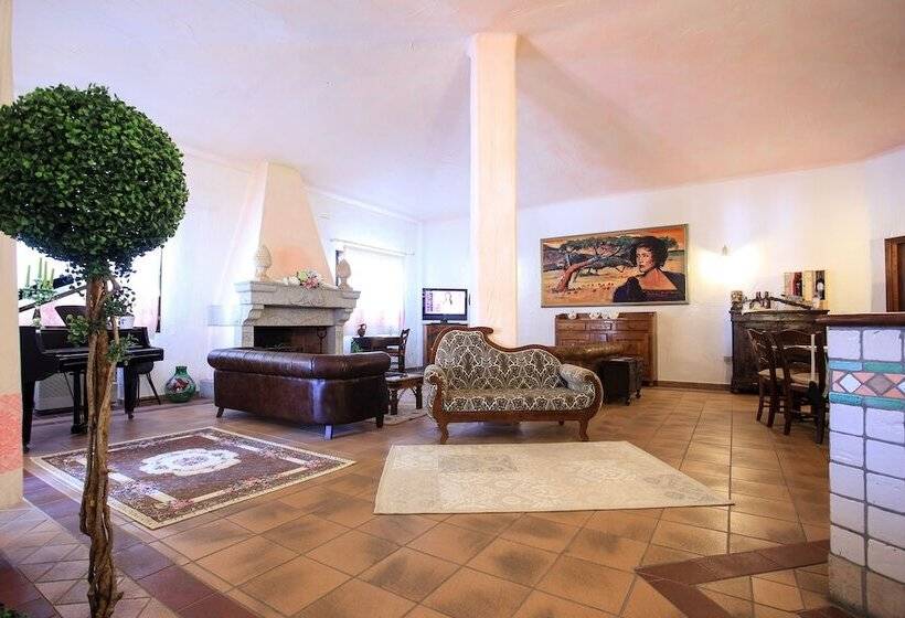 فندق Ristorante S'astore