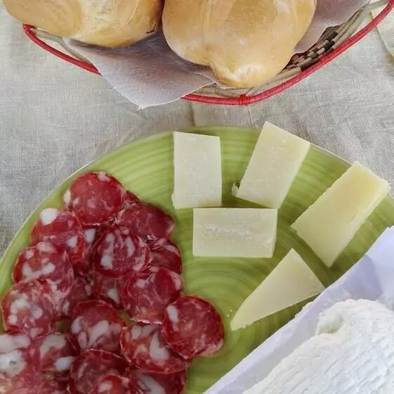 田舎風ホテル Agriturismo B&b Domo De Resteblas