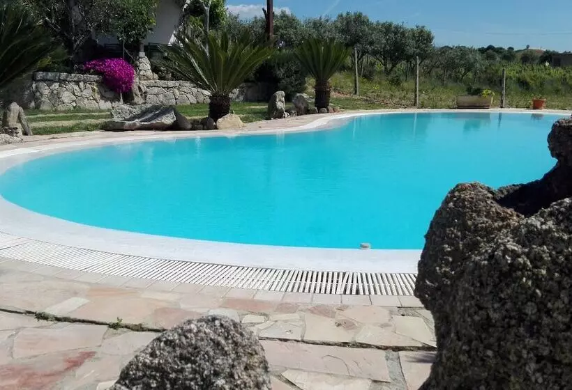 田舎風ホテル Agriturismo B&b Domo De Resteblas