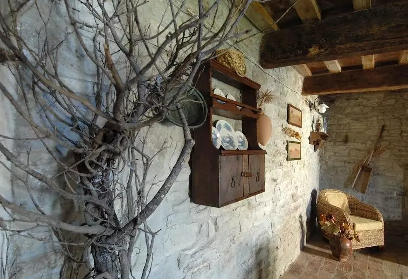 Maaseutuhotelli Agriturismo Chignoni