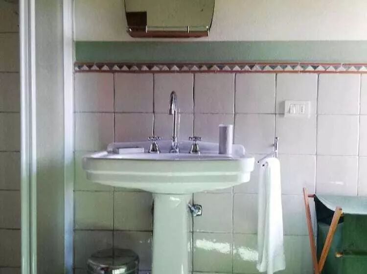 Maaseutuhotelli Agriturismo Chignoni