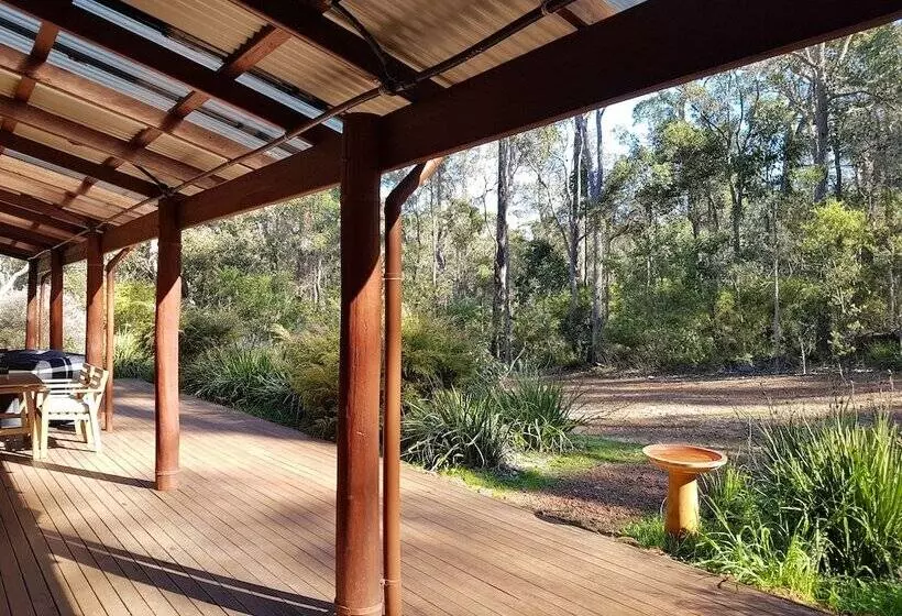 Jarrah Grove Forest Retreat   Adults Only