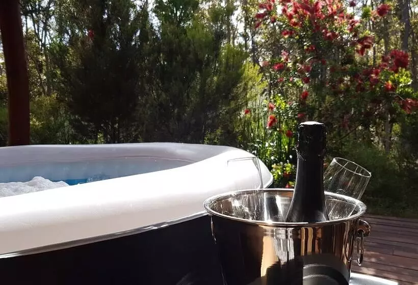 Jarrah Grove Forest Retreat   Adults Only