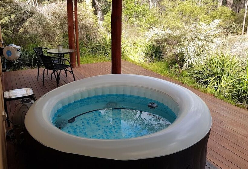 Jarrah Grove Forest Retreat   Adults Only