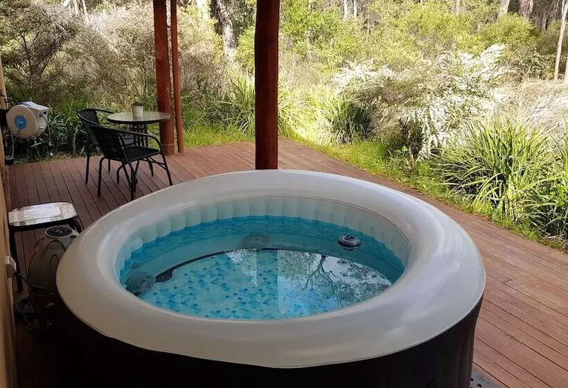 Jarrah Grove Forest Retreat   Adults Only