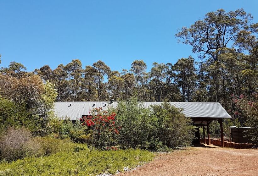 Jarrah Grove Forest Retreat   Adults Only