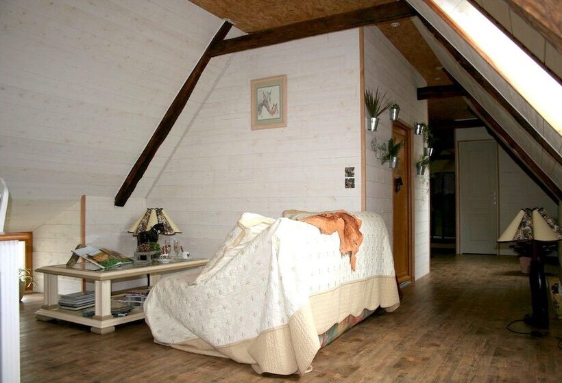 Pension Ecuries De Kerbalan Gîtes à La Ferme