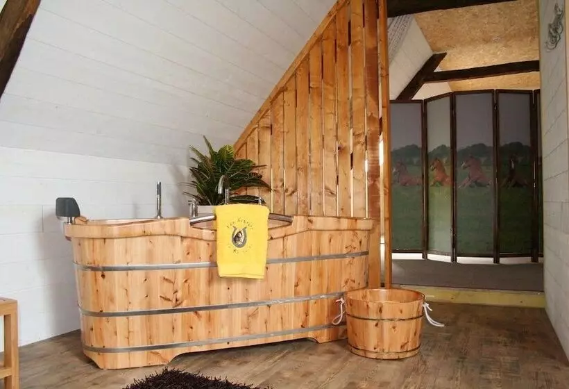 Majatalo Ecuries De Kerbalan Gîtes à La Ferme