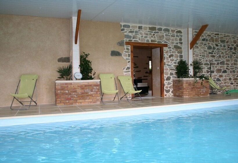 Pension Ecuries De Kerbalan Gîtes à La Ferme