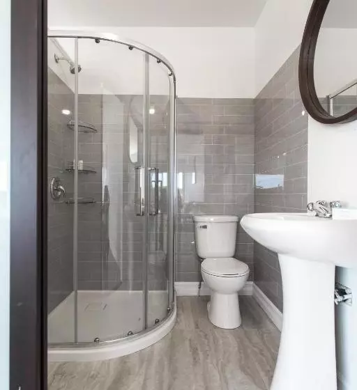 Majatalo Whale House Guest House