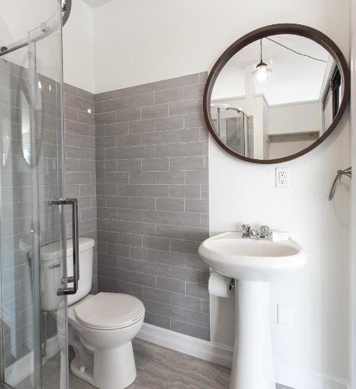 Pension Whale House Guest House