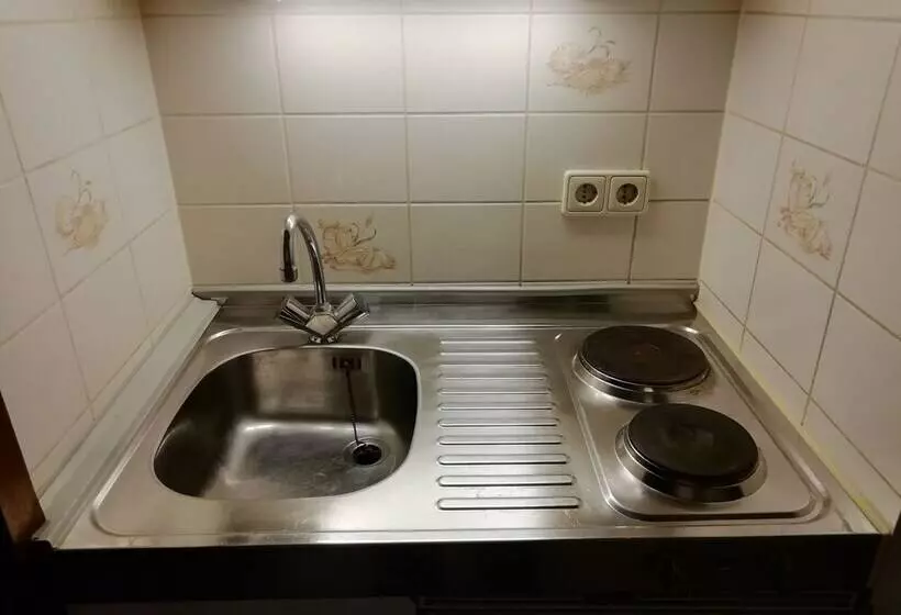 Apartinn Hotels & Apartments Eh