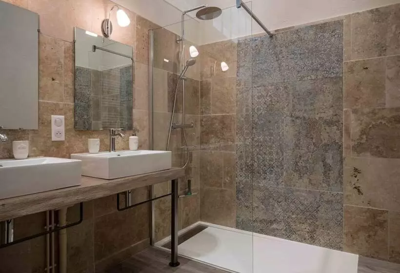 Aamiaismajoitus (B&B) Chambres D'hôtes Maison Saint Privat