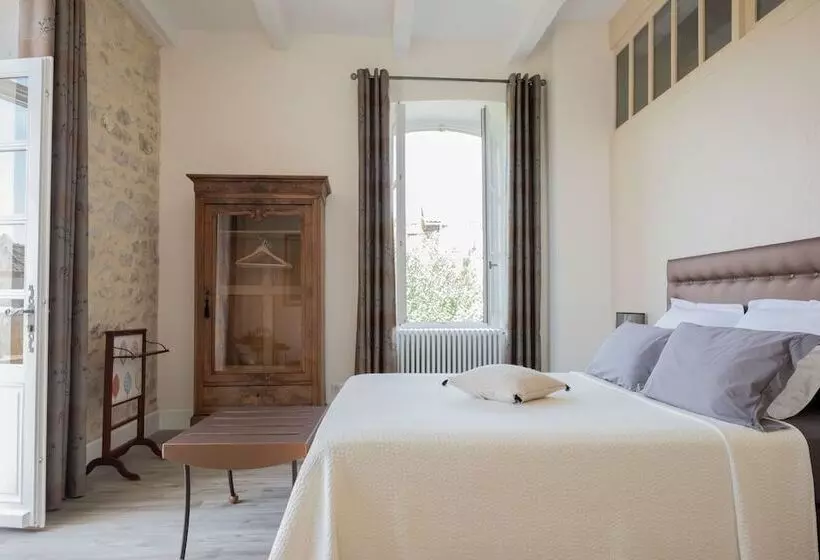 Aamiaismajoitus (B&B) Chambres D'hôtes Maison Saint Privat