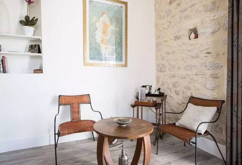 Aamiaismajoitus (B&B) Chambres D'hôtes Maison Saint Privat