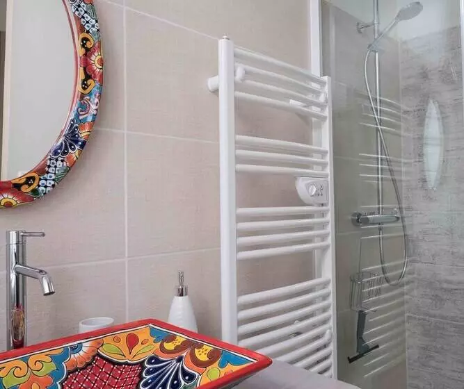 Aamiaismajoitus (B&B) Chambres D'hôtes Maison Saint Privat