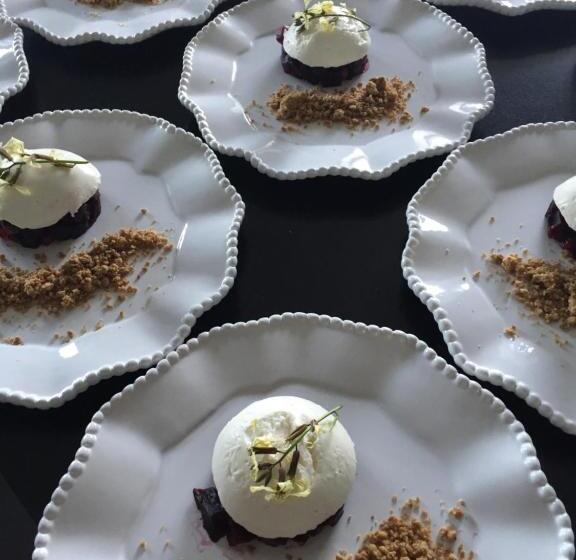 住宿加早餐  La Girarde