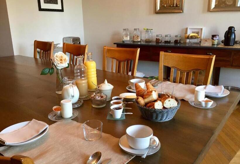 住宿加早餐  La Girarde