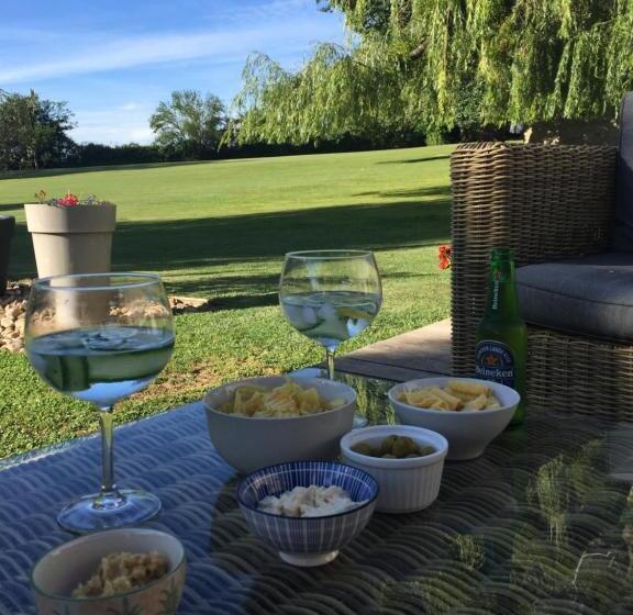 住宿加早餐  La Girarde