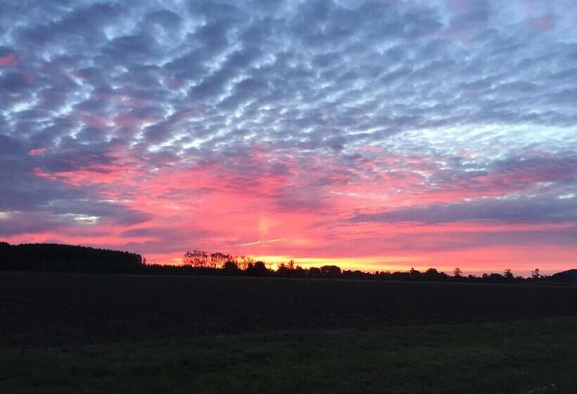 住宿加早餐  La Girarde