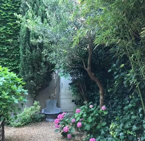 Aamiaismajoitus (B&B) Le Logis Blanc Bed&breakfast