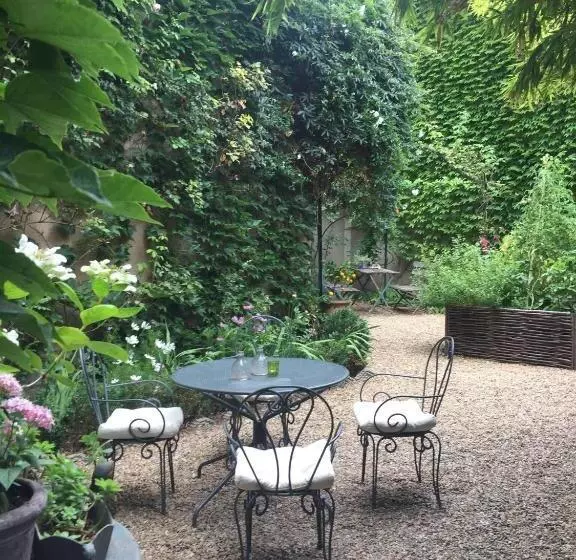 Aamiaismajoitus (B&B) Le Logis Blanc Bed&breakfast