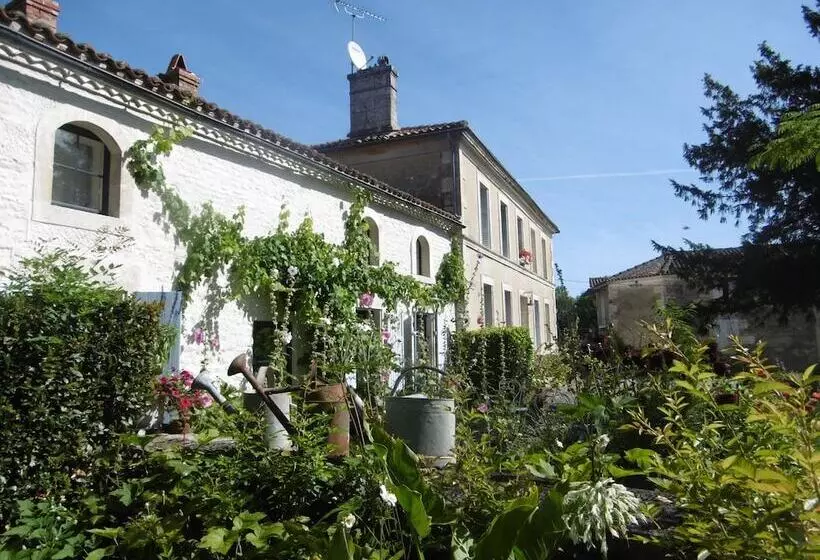 ベッドアンドブレックファースト Chambre D Hôtes Les 2 Madeleine
