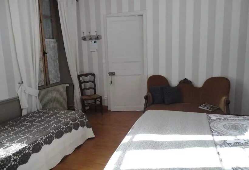 ベッドアンドブレックファースト Chambre D Hôtes Les 2 Madeleine