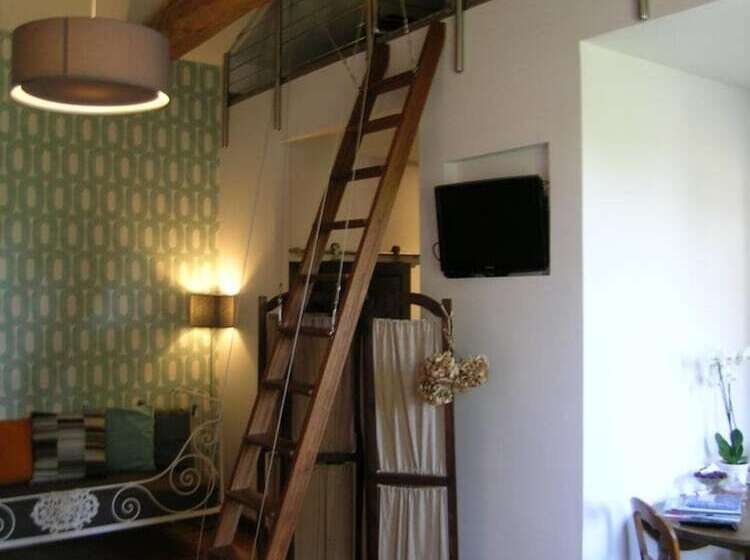 Bed and Breakfast Chambre D Hôtes Les 2 Madeleine