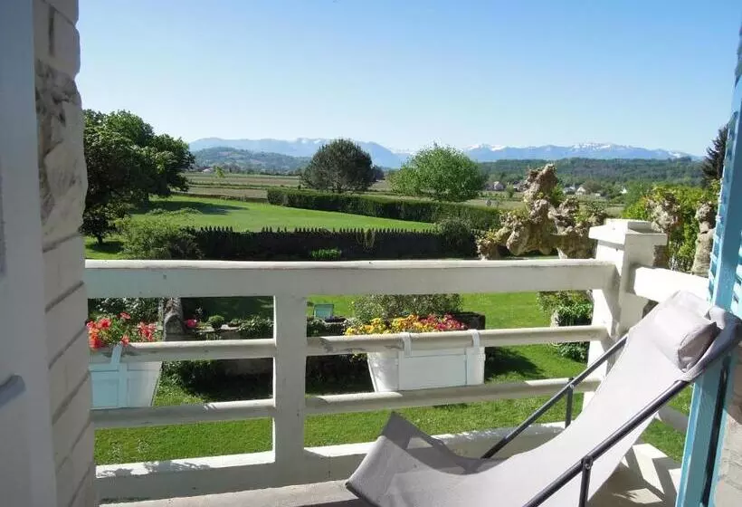 Aamiaismajoitus (B&B) L'estancat