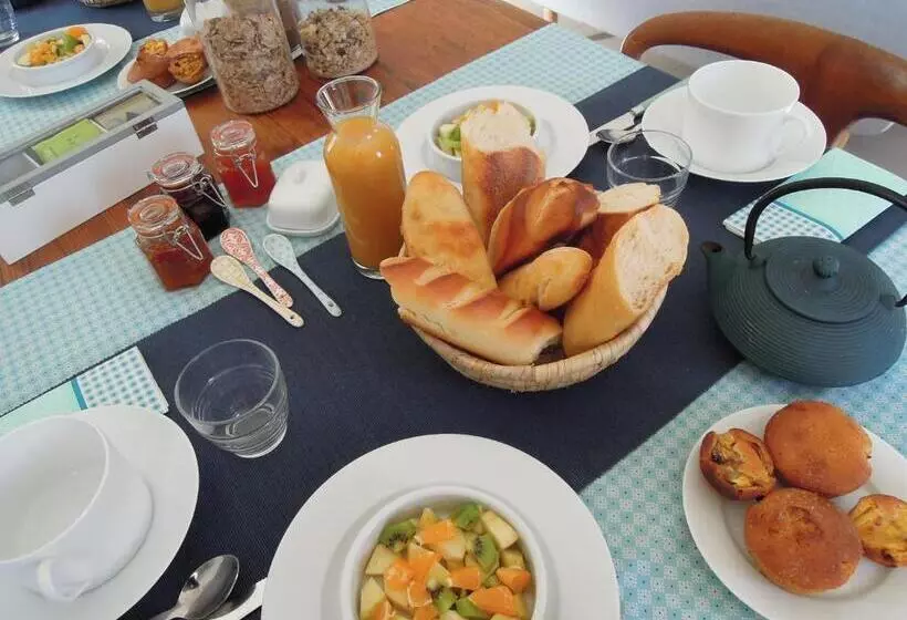 Aamiaismajoitus (B&B) L'estancat