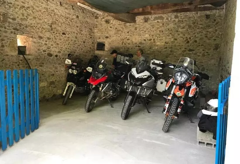 Aamiaismajoitus (B&B) L'estancat