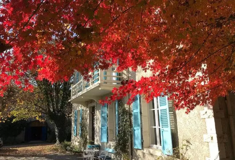 Aamiaismajoitus (B&B) L'estancat