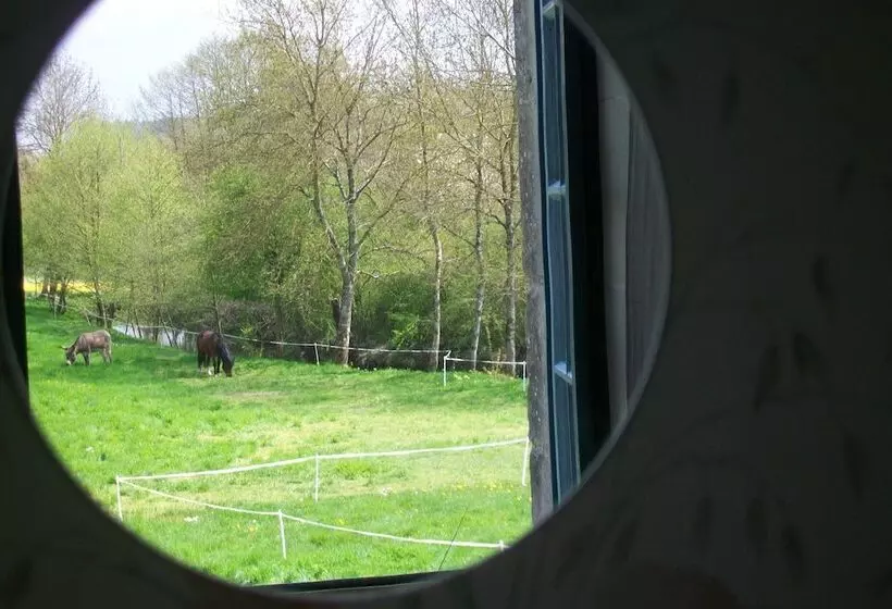 Aamiaismajoitus (B&B) Moulin De La Croix