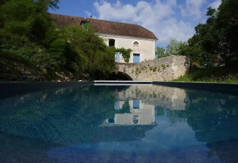Aamiaismajoitus (B&B) Moulin De La Croix