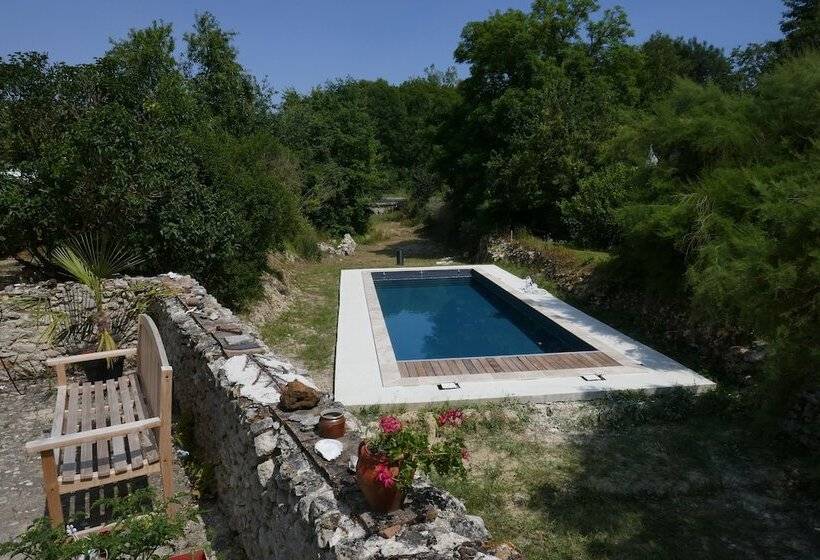 Bed and Breakfast Moulin De La Croix