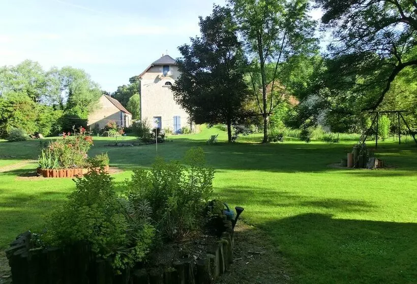 Aamiaismajoitus (B&B) Moulin De La Croix