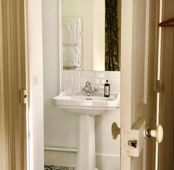 Aamiaismajoitus (B&B) Villa Du Châtelet