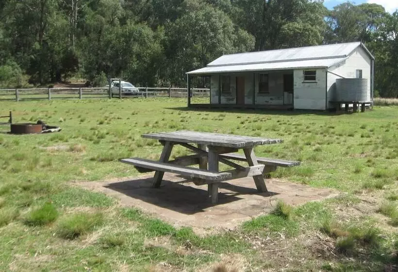 Brackens Hut